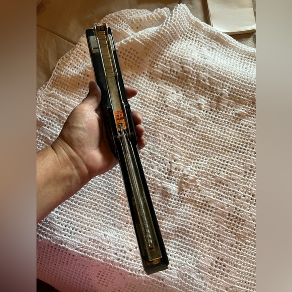 Vintage Swingline Hand Stapler Long Island NY Black Works - Picture 4 of 4